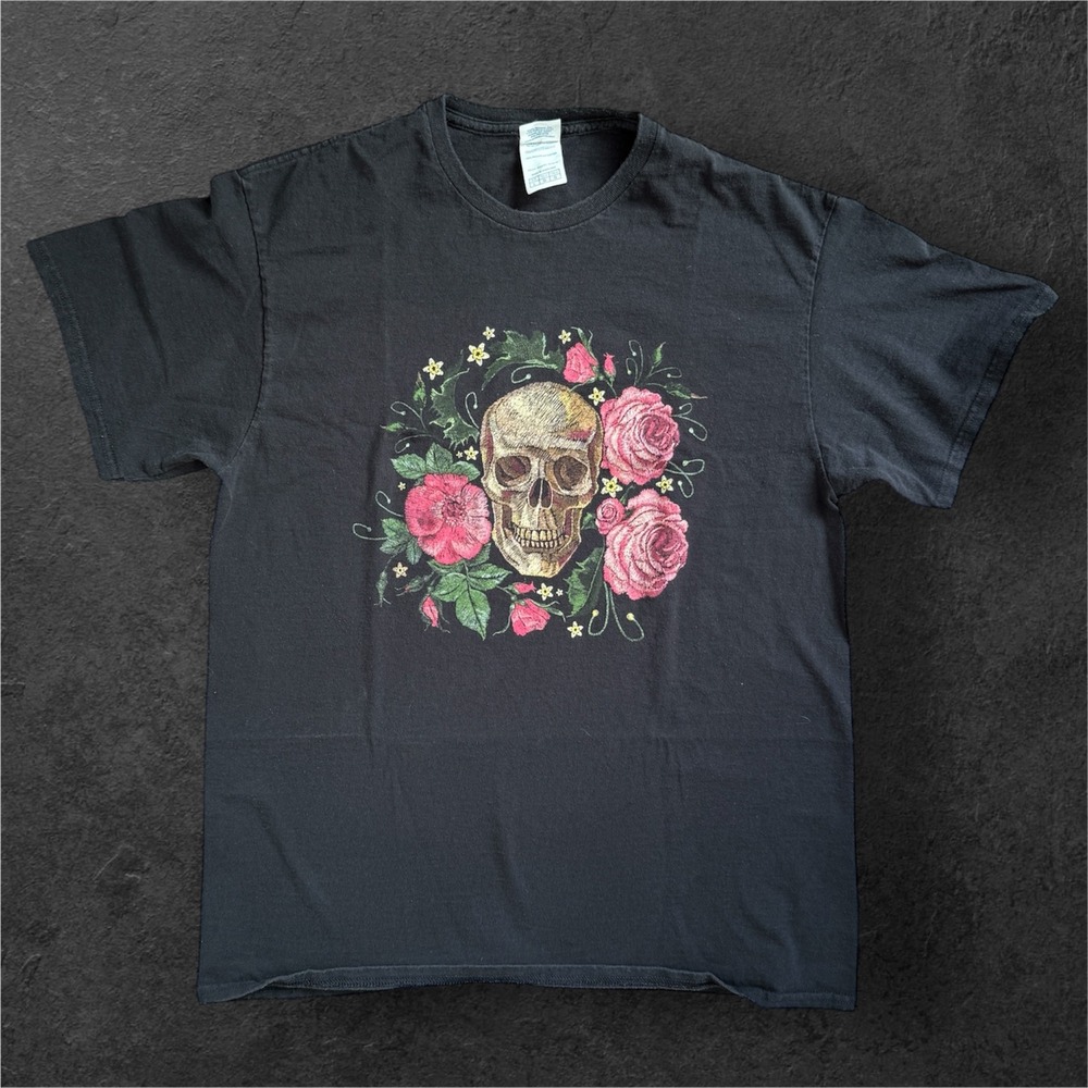Delta Pro Weight T Shirt Men's Large Black Skull Roses Graphic Short Sleeve Tee